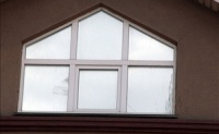 Арочные пластиковые окна и окна ПВХ с раскладкой